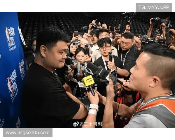 休斯顿深度采访姚明探讨篮球生涯与中美文化交流的精彩瞬间 休斯顿深度采访姚明探讨篮球生涯与中美文化交流的精彩瞬间